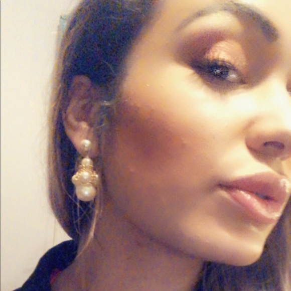 Gold and Pearl Earrings - Picture 1 of 4